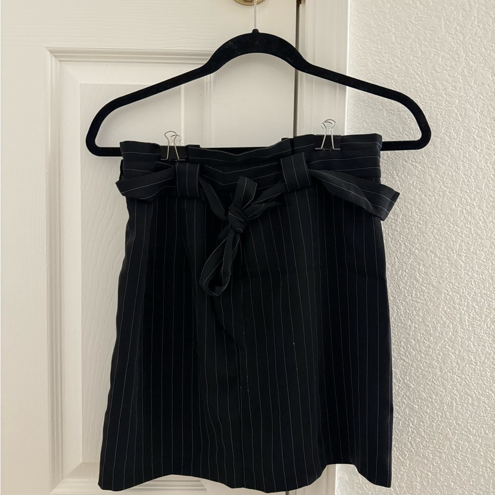 Black Express Skirt